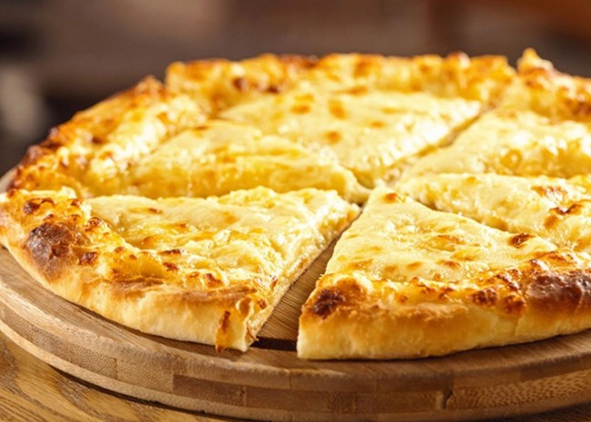 Khachapuri Baked on a Stone Ketsi (6 Slices)